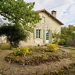 Maison De Ferme Holiday home Montagrier