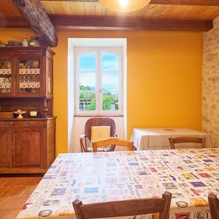 Maison De Ferme * Montagrier