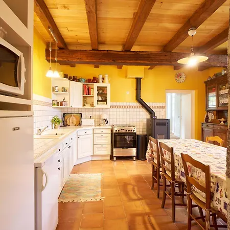 Maison De Ferme