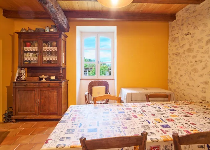 Maison De Ferme * Montagrier